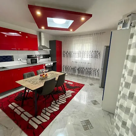 House July * Galižana