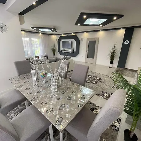 House July וילה Galižana