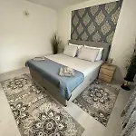 House July Vila *