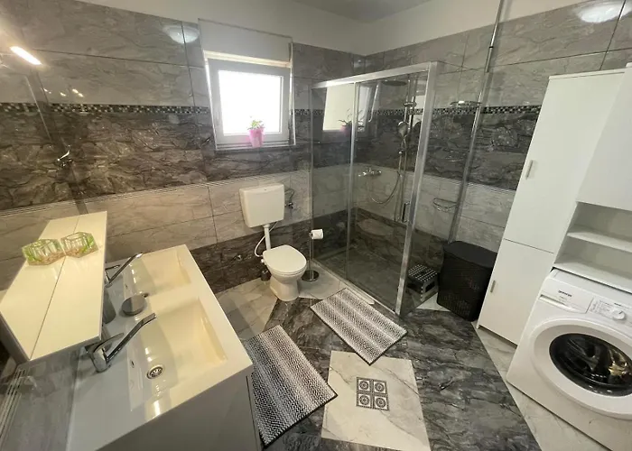 House July Galižana